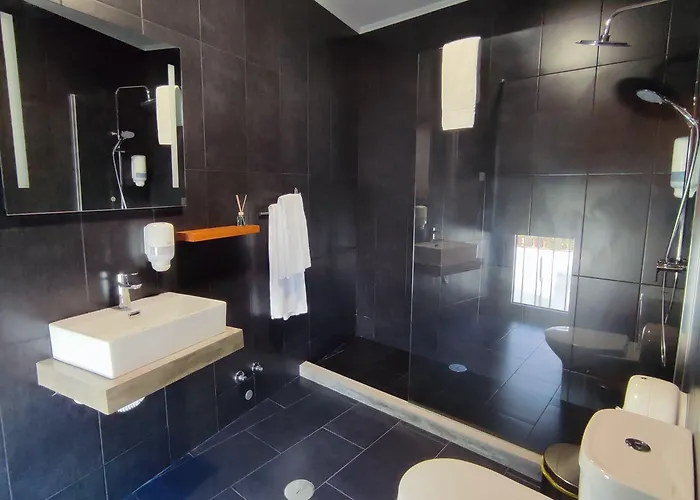 Atlantic 3 Bicas - 招待所 4*