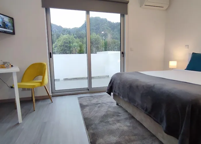 招待所 Atlantic 3 Bicas - 4*