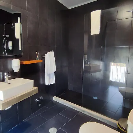 Atlantic 3 Bicas - Vendégház 4*