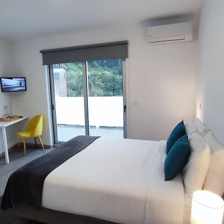 Atlantic 3 Bicas - 4* Furnas (Azores)