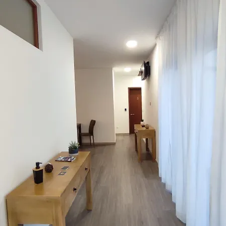 Atlantic 3 Bicas - Vendégház 4*